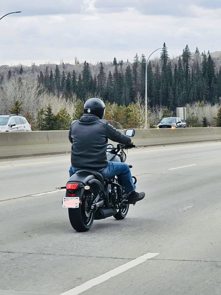 Satans666Finest's tweet image. First ride of the season. 

🏍️ Cia

#yamaha650 #lessthan1 #firstride #forevertwowheels #veteran