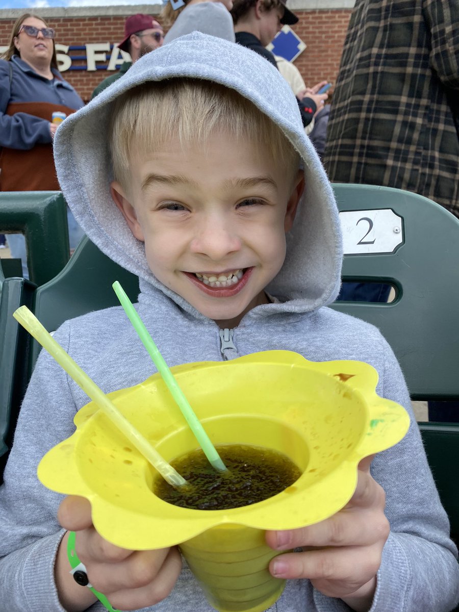 HD150CHIK's tweet photo. Thunder Over Louisville! @LouisvilleBats #kyderbyfestival #madeinlou https://t.co/5Hu9MHslrU