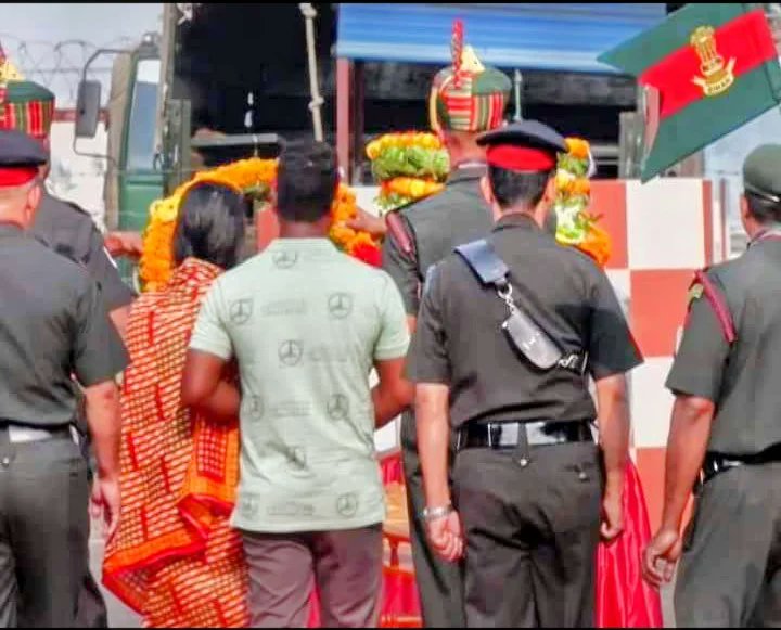 newhostelru's tweet photo. We boarders of New Hostel bow down and convey our deep condolences to the families of martyred brave soldiers of Rashtriya Rifles regiment who laid their lives in the coward terrorist attack at the poonch sector of J&amp;K.  

#the_new_hostel 
#totalNew 
#ravenshawuniversity https://t.co/qNjBIaAkbT