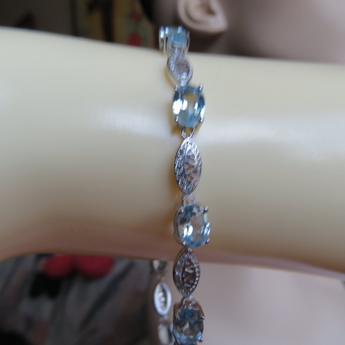 sobertj's tweet photo. Excited to share the latest addition to my #etsy shop: Stunning 7.00ctw Genuine Blue &amp; White Topaz 925 Sterling Silver Tennis Bracelet, Wt. 12 G, 7" Long https://t.co/yITRq3H7RI #silver #blue #topaz #women #stone #slidelock #artnouveau #bracelet7inches #genuinetopaz https://t.co/FrCflyNX0G