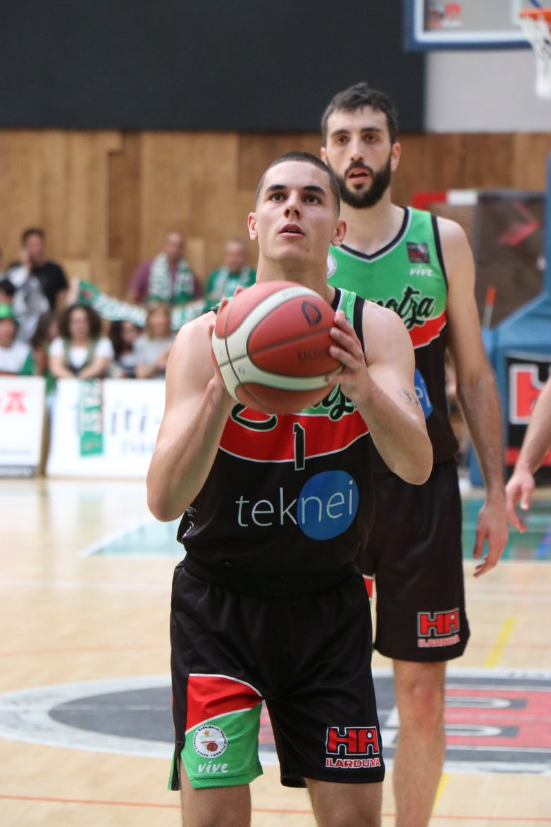 amorebieta_com's tweet photo. ZORNOTZA GANA 76-73 Y PASA DE RONDA. CABRERA TRANSFORMA TRES TIROS LIBRES A FALTA DE TRES CENTÉSIMAS PARA GANAR EL PARTIDO https://t.co/uUNnVwZ8sI https://t.co/AtPouYLnVa