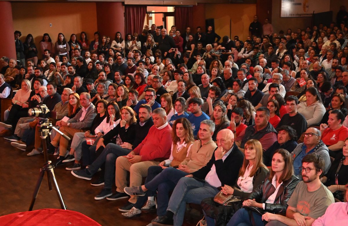 Socialistas de toda la provincia nos encontramos en el XIII Congreso Extraordinario <a href="/PSsantafe/">Partido Socialista Santa Fe</a> para debatir y seguir construyendo un partido fuerte y democrático ✊🌹