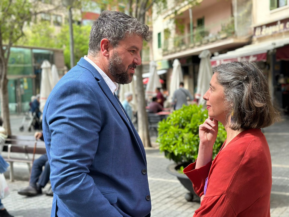MESperPalma's tweet photo. Avui la paradeta a #SantaPagesa ha anat una monada
Hem fet el que més ens agrada
#Escoltar, #aprendre i #explicar
#MésQueParaules
💚🌹📚 https://t.co/uvRXHRB7Vp