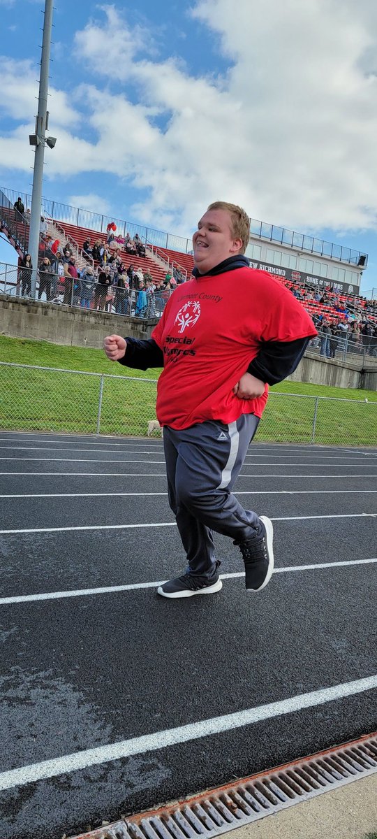 My ❤️ is full today! So proud of our Special Olympians! Dare, Believe, Dream, Do! #waltdisney  <a href="/Milford_Schools/">Milford Schools</a>