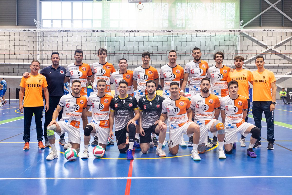 🚀 ¡¡¡Lo han hecho!!! Cableworld Villena Petrer es de SUPERLIGA tras ganar (3-1) al CV Almendralejo.

❤ Enhorabuena a Tino Callado y a todos los jugadores que lo han hecho posible. 

💪 Todo nuestro ánimo para CV L'Illa Grau, que se ha quedado a las puertas del ascenso.