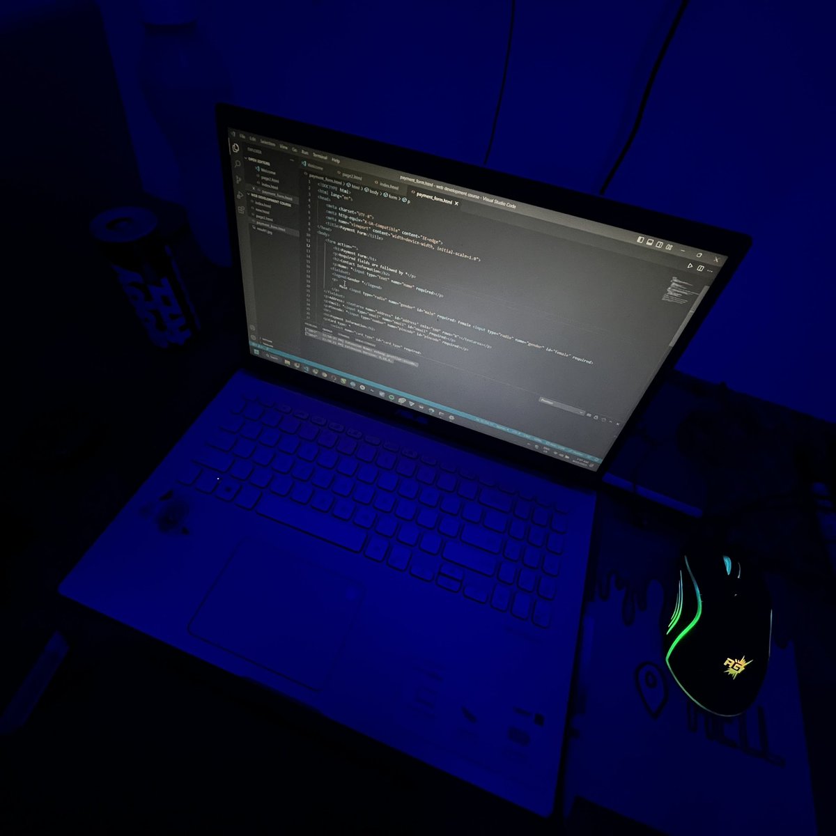 igeetbisoi's tweet photo. "Day 5 of the 100 Days of Challenge: Completed Lecture 3 of @AmanDhattarwal web development course and built my first HTML payment form! Loving every step of this learning journey and can't wait to see what's next ๐ฐ๐ป #100DaysOfCode #HTML #PaymentForm #Learning #code https://t.co/gzcByqABVH