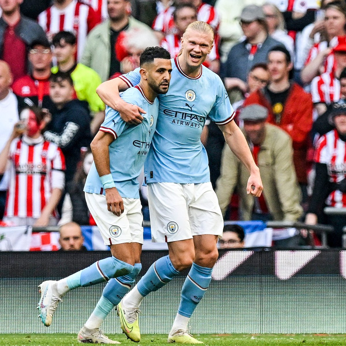 Denicheur_Foot's tweet photo. Mahrezzz !!! 😱🤯

Tripléeee ⚽️⚽️⚽️

#mahrez #Algerie #ManCity #premiereLeague https://t.co/J7yp9vSV1q
