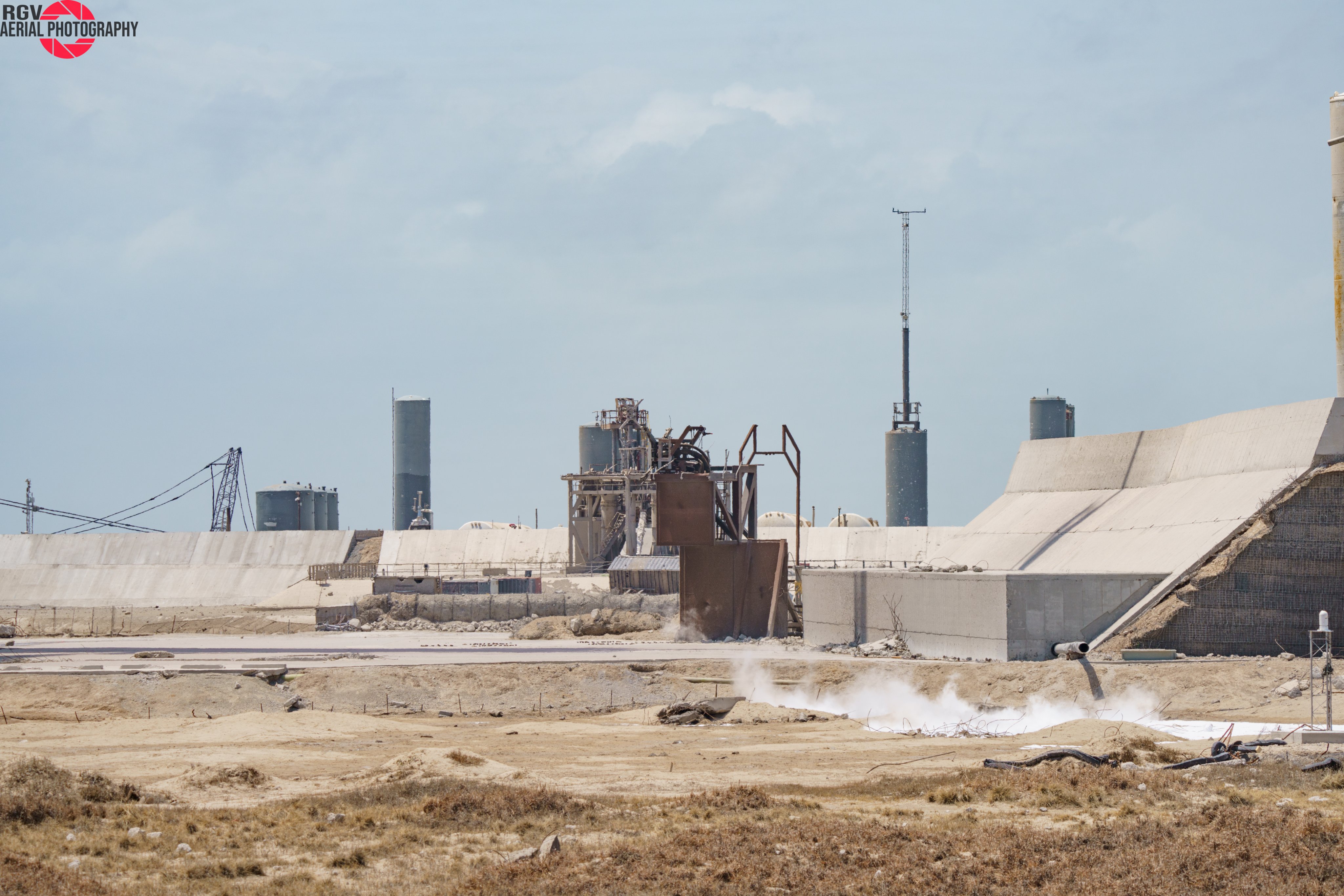 FuV9ZyFXwAAHQsH?format=jpg&name=4096x409