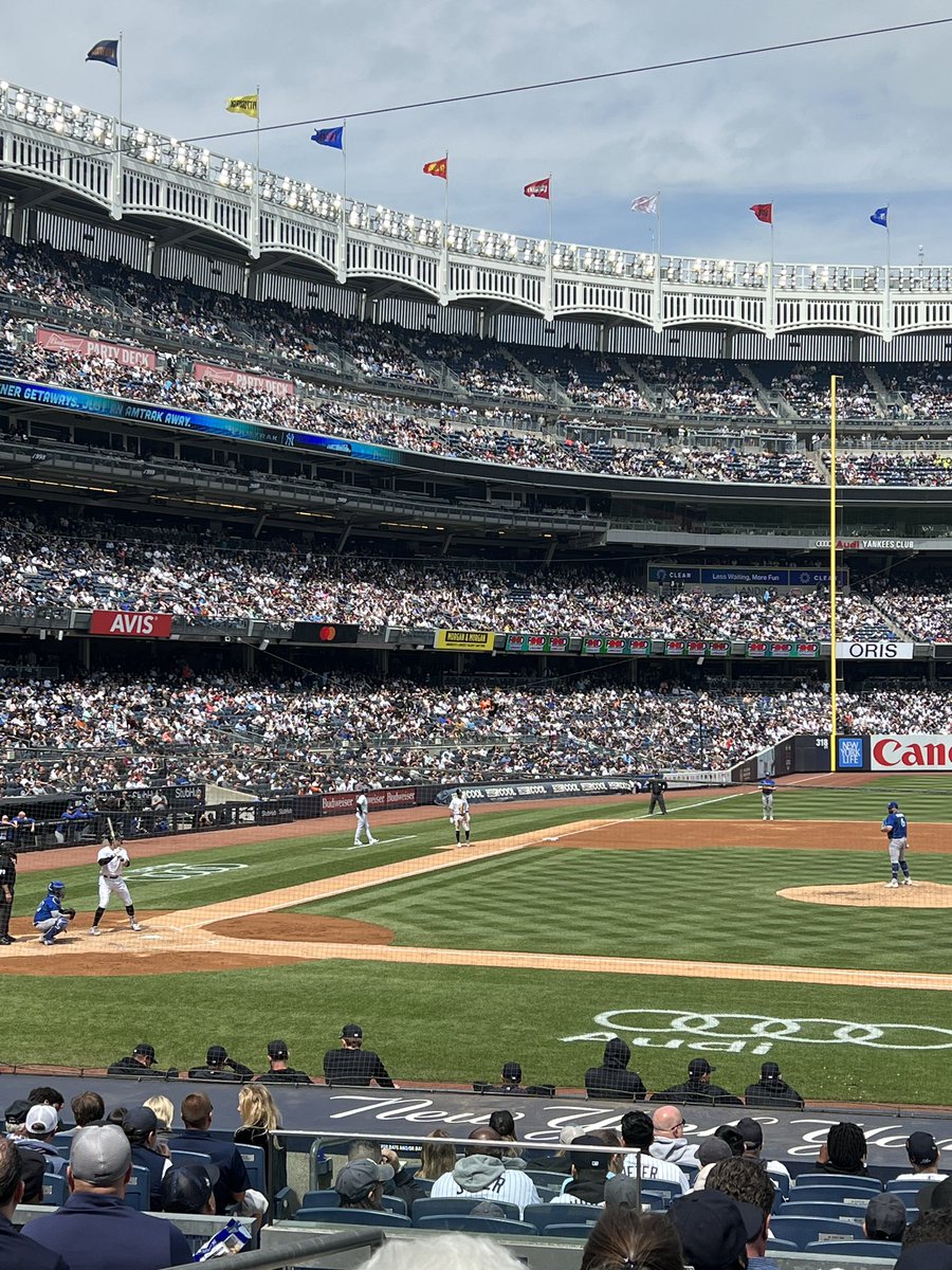 JustBB_Media's tweet photo. JB is showing out at games across the county this weekend! 

Check out these shots from our guys @ElijahEv8 @peterappel23 and @ProspectsRyan from their visits to Oracle Park, Yankee Stadium and Citizens Bank Park #JBOnTour https://t.co/XFLes0VvV4