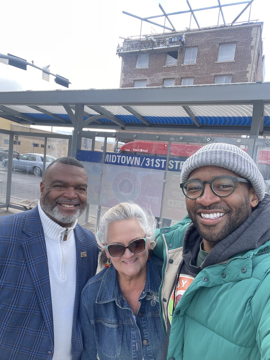 cindytransit's tweet photo. Celebrated Earth Day by kicking off an Adopt-A-Stop partnership between KCATA and Ruby Jean’s Juicery at 31st &amp; Troost. Finished the morning picking up trash in the area. Great way to start the day! ⁦@RideKCTransit⁩ ⁦@The3rdthelast⁩ ⁦@RubyJeansJuice⁩ https://t.co/y4vvK6DuiJ