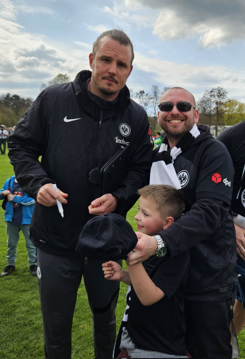 paluma1988's tweet photo. @Eintracht ❤️ https://t.co/SGbjIBfjMS