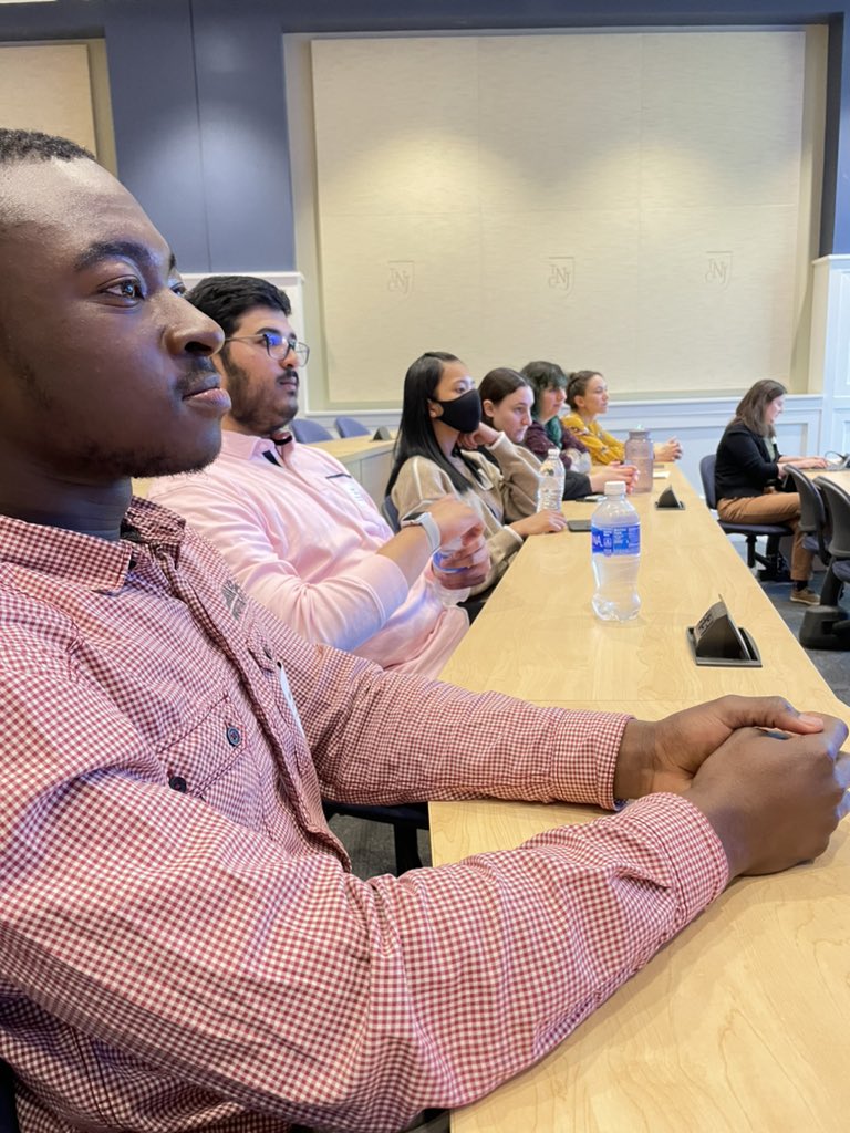 oconnorlabtcnj's tweet photo. @oconnorlabtcnj at the #PIC11 @TCNJ https://t.co/hsJILiKGaj