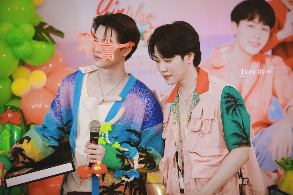 Tcocffyw's tweet photo. 😎 Cool
#POWERSHOTxYINWAR
#yinwarpowershotthankyouparty
#หยิ่นวอร์
 #warwanarat @warwanarat 
#yinyin_anw @yinyin_anw https://t.co/pHEiMTk1FJ