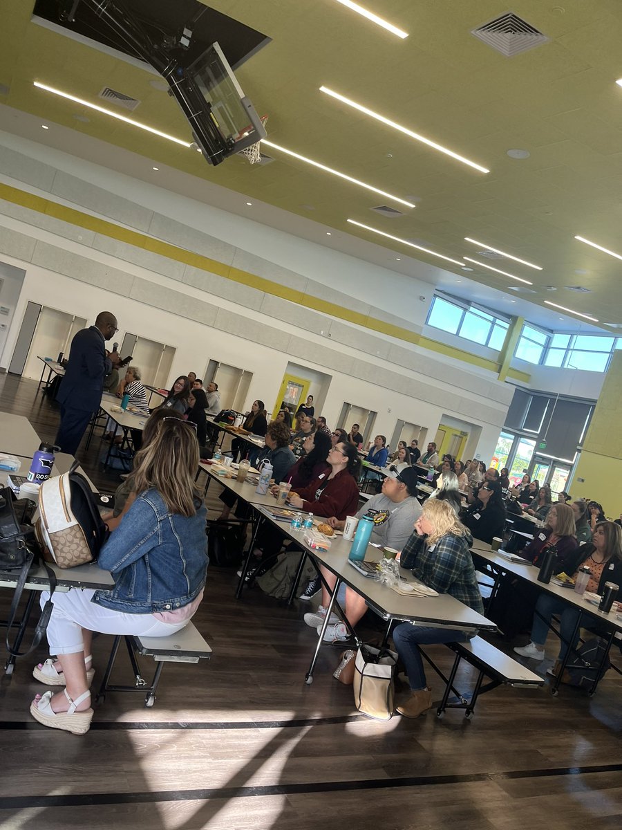 Shelli Hart tweet media