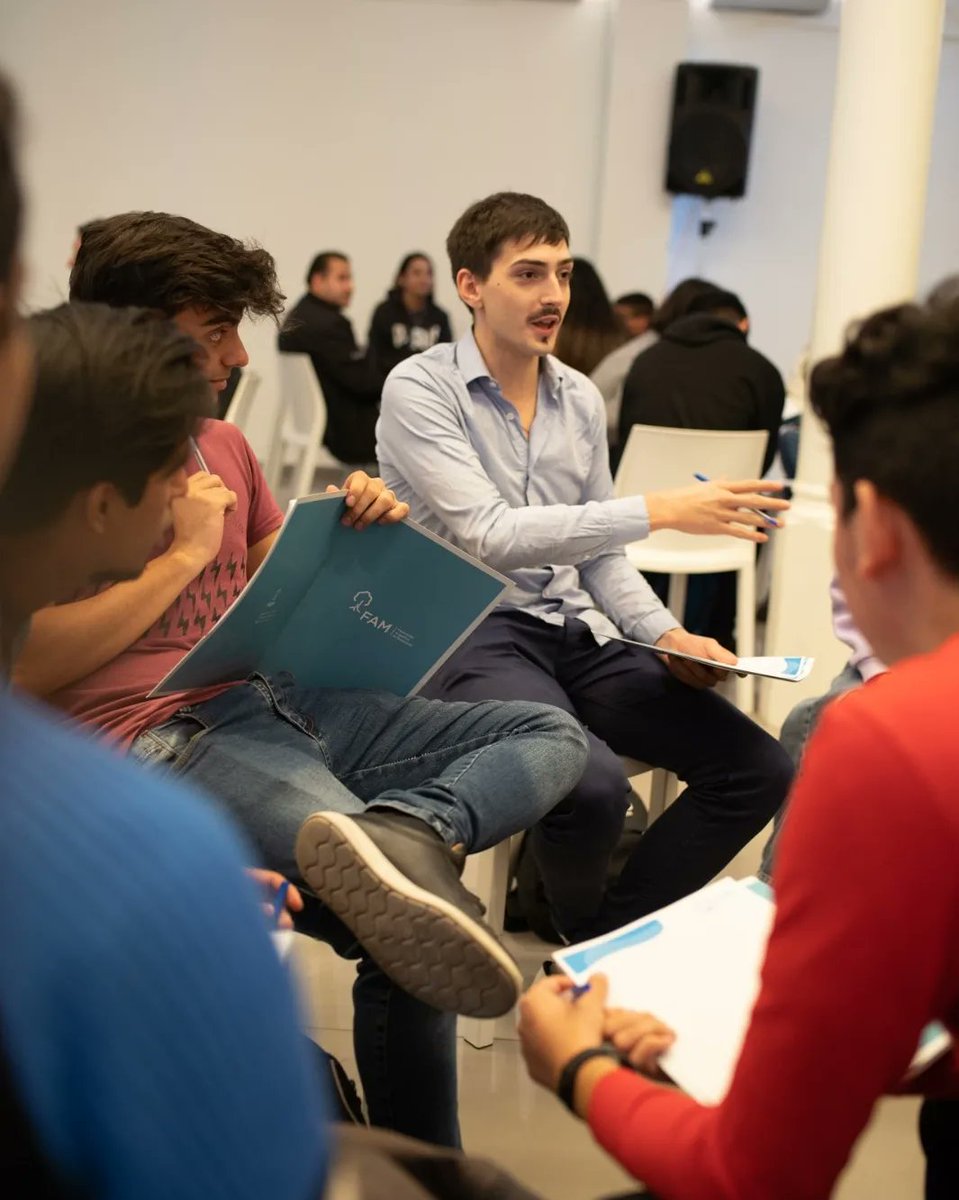 FrannPM's tweet photo. Tenemos un desafío enorme por delante y lo afrontaremos todos juntos con el mayor compromiso, responsabilidad y amor.

Red Federal de Juventudes @FAMdeArgentina @francoToralesOk @FerEspinozaOK https://t.co/9yFX2bSuF5