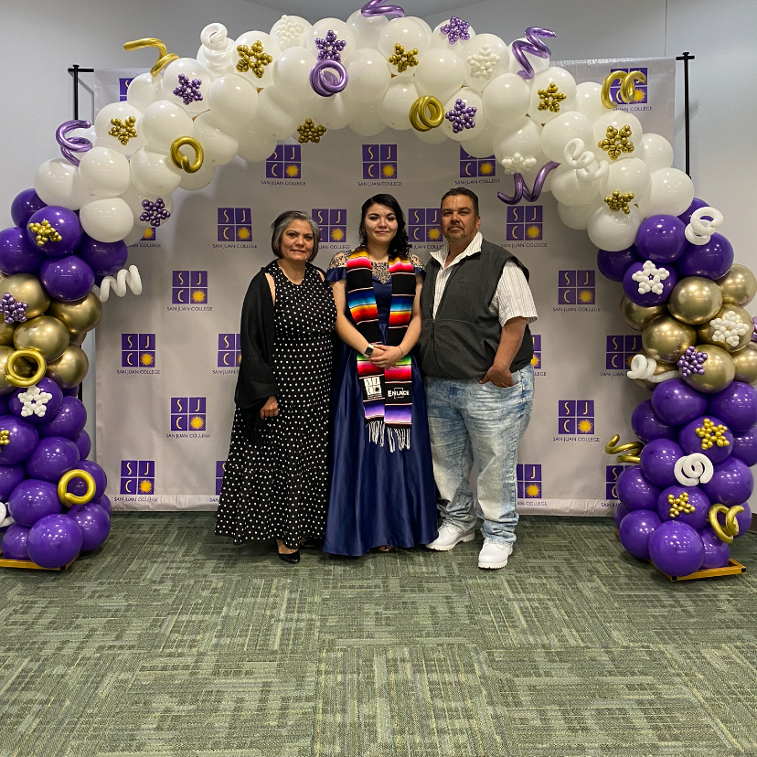 SanJuanCollege's tweet photo. Thank you mom and dad for supporting me through out my college experience! ❤️ And thank you to the Herencia Latina center for putting this reception together!
#iamsjc #sjcstreetteam #streetteam
-ezbayde https://t.co/mlnQPT3cnb