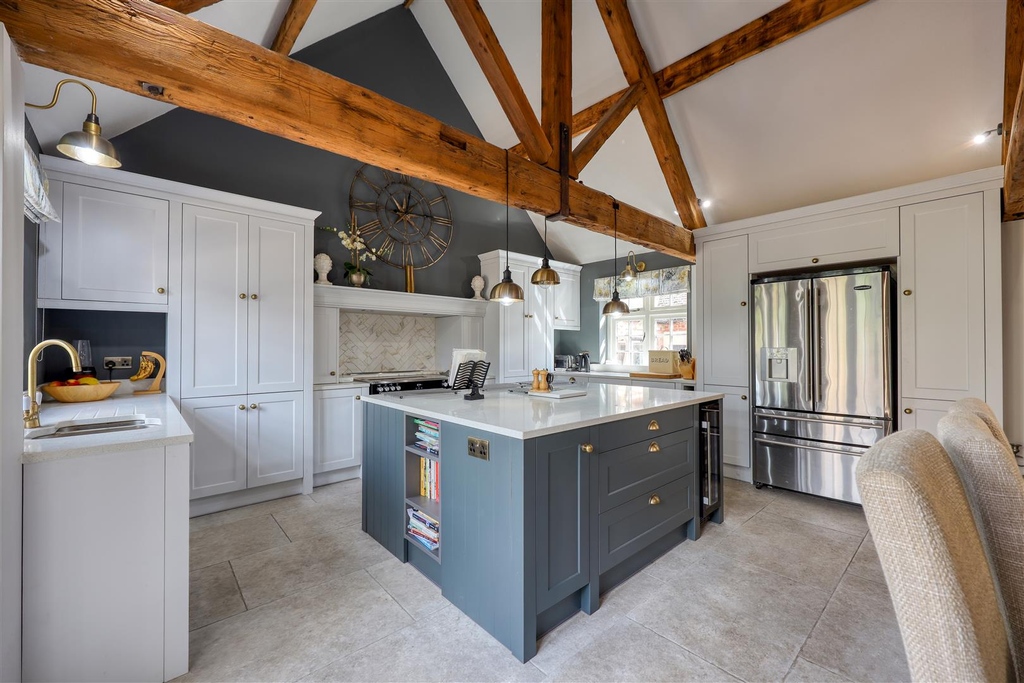 AlexandersLtd's tweet photo. 🥰Old End, Appleby Magna
Guide Price £995,000
6 Bedroom Detached House
Book a viewing: 01530 413 126
Virtual Tou:r https://t.co/YVl0VoEUyp

#teamalexanders #loughborough #ashby-de-la-zouch #shepshed #meltonmowbray #marketbosworth #propertyforsale #forsale #house #eastmidlands https://t.co/ipQcTgXfcf