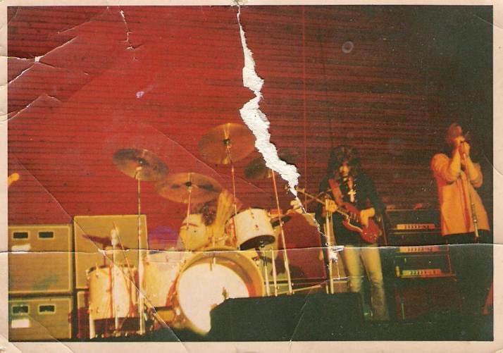 BlackSabbath's tweet photo. April 22, 1971
Paranoid Tour https://t.co/3cL7OlYR3d