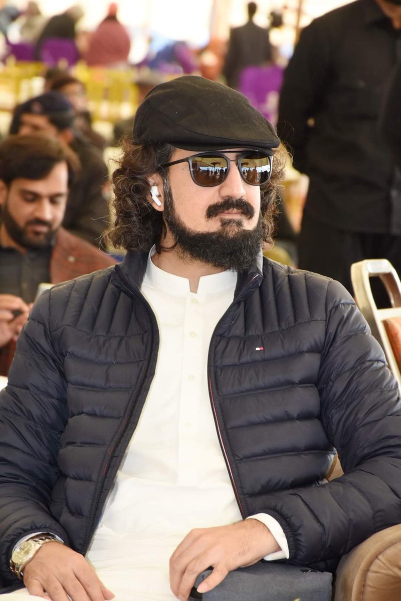 اے ظہور تو شباب زندگی 
جلوہ ات تعبیر خواب زندگی
#HBDSahibzadaSultan422