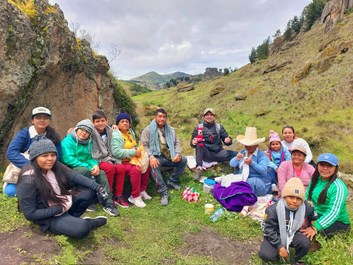 Alejandro781101's tweet photo. Feliz Día de la Tierra desde uno de los recursos naturales, arqueológicos y turísticos de la Región Cajamarca "Cumbemayo" en compañía de Marujita quien nos permitió interactuar en la ruta. Gracias Totales...!!!

#DiaDeLaTierra2023 https://t.co/b5sWHGIZkR