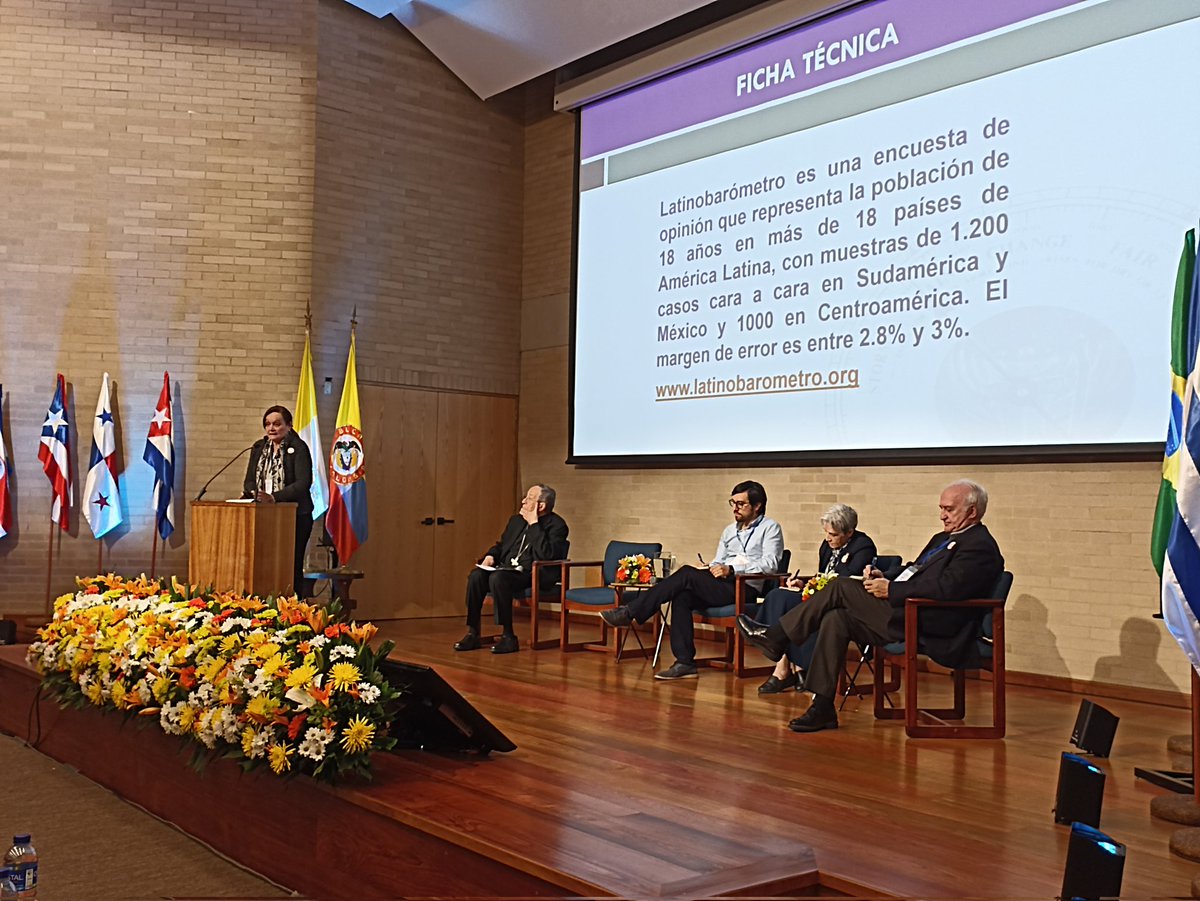 fpablovi's tweet photo. ➡️Estamos en el III Congreso Latinoamericano de #DoctrinaSocialdelaIglesia organizado por @CelamWeb Nuestro subdirector gral., Fernando Fuentes, participa como panelista junto al Cardenal Maradiaga y Marta Lagos. Asisten antiguos alumnos del Máster de #DSI y de la @red_desarrollo https://t.co/V6lUMxr077