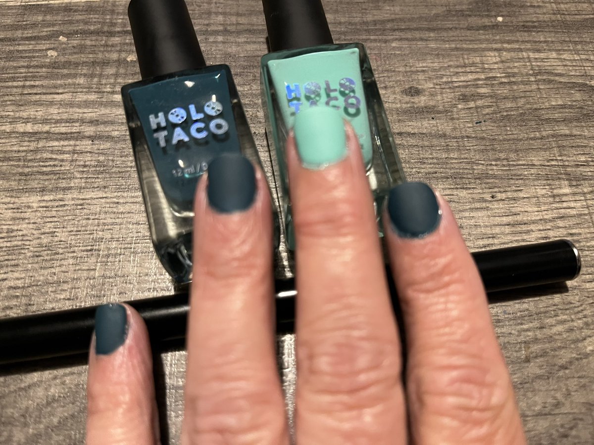 LinTaylor2's tweet photo. Todays @holotaco mani is a bit messy but I’m learning to do my own nails. I love this matte color combo!! #longlastingbase #bringmetheteal #seafoamhome #superglossytaco #mattetaco https://t.co/glRVMJtd0x
