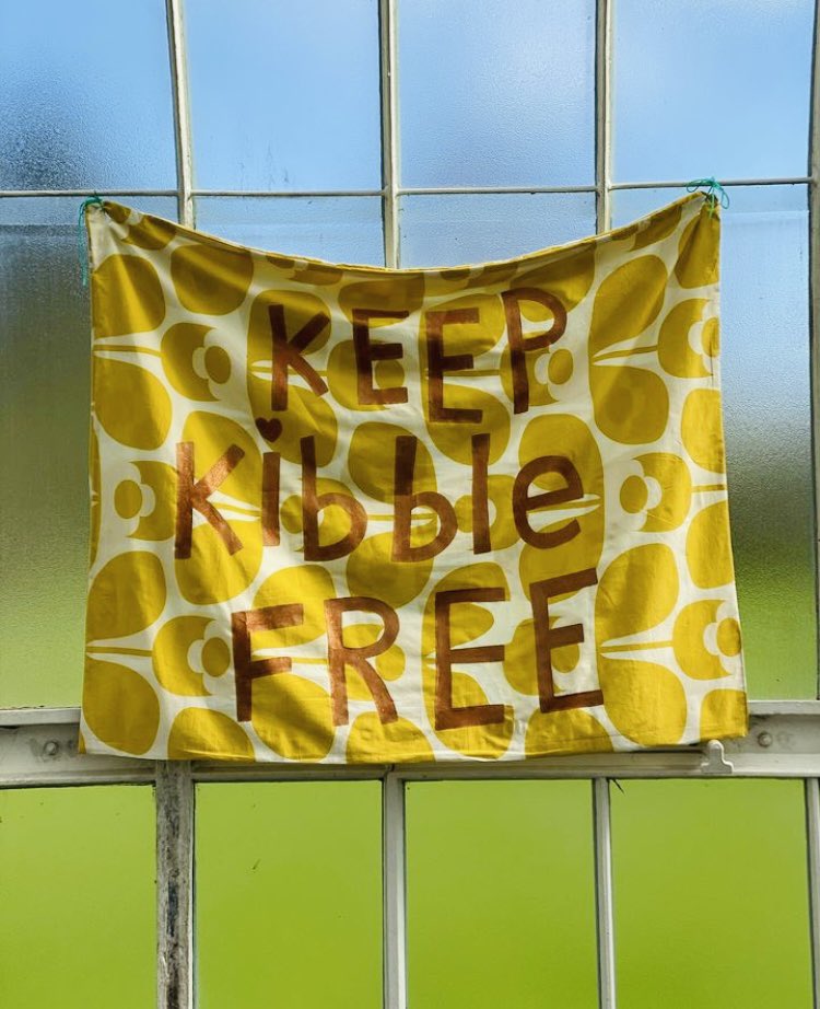 mistressofline's tweet photo. We got some great Kibble plant drawings from the kids today. Love the tree with eyes and my favorite is the banana tree. @davidshrigley watch out! #WorldEarthDay #WorldEarthDay2023 #KeepKibbleFree
@JillBGlasgow @MaryRed71440589 @GlasgowWEToday @tamdeanburn @heraldscotland https://t.co/y2qTZXxCcy