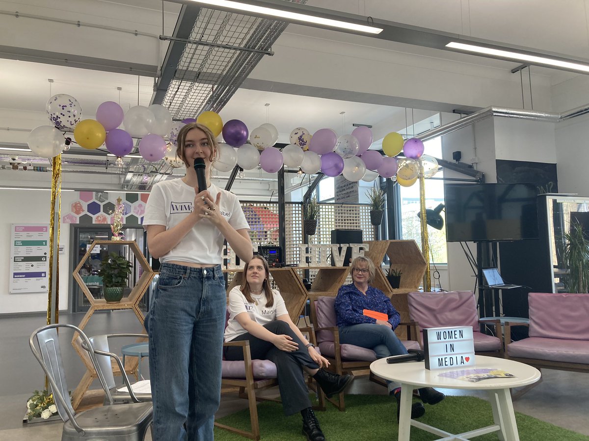 Ella Robinson tweet media