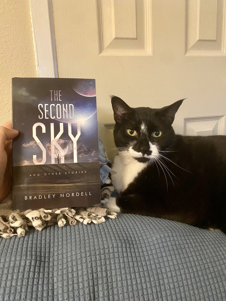 “This is one of the best books of the year and everyone should buy a copy” - Tesla 

The Second Sky: And Other Stories a.co/d/0ZxfS7n

#newbooks #scifi #CatsofTwittter #Caturday #HorrorCommunity #WritingCommunity