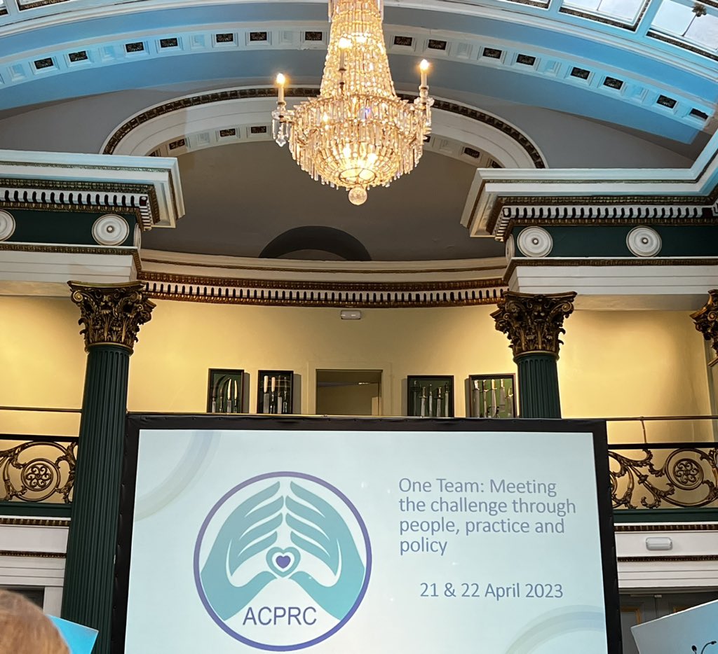 Claire Devine tweet media