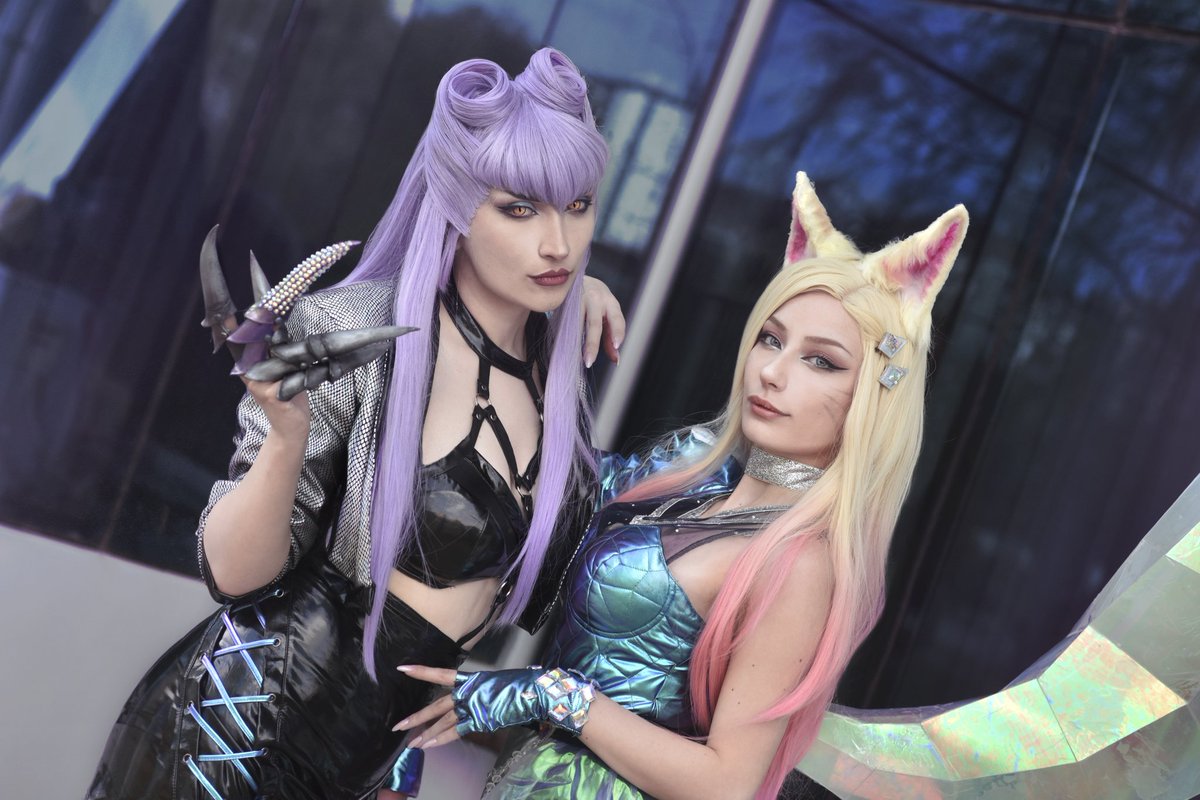 okumatsuoka's tweet photo. All I'll ever know is life up on a throne I don't do the middle or a little You want MORE! ๐
Ahri: @/cosplaymila on IG
๐ธ: @/creacosplay & @/yushichann on IG
#KDA #KDAISBACK #KDAAllOut #Evelynn #Ahri #LeagueOfLegends #Cosplay https://t.co/CcKfYLaQGY