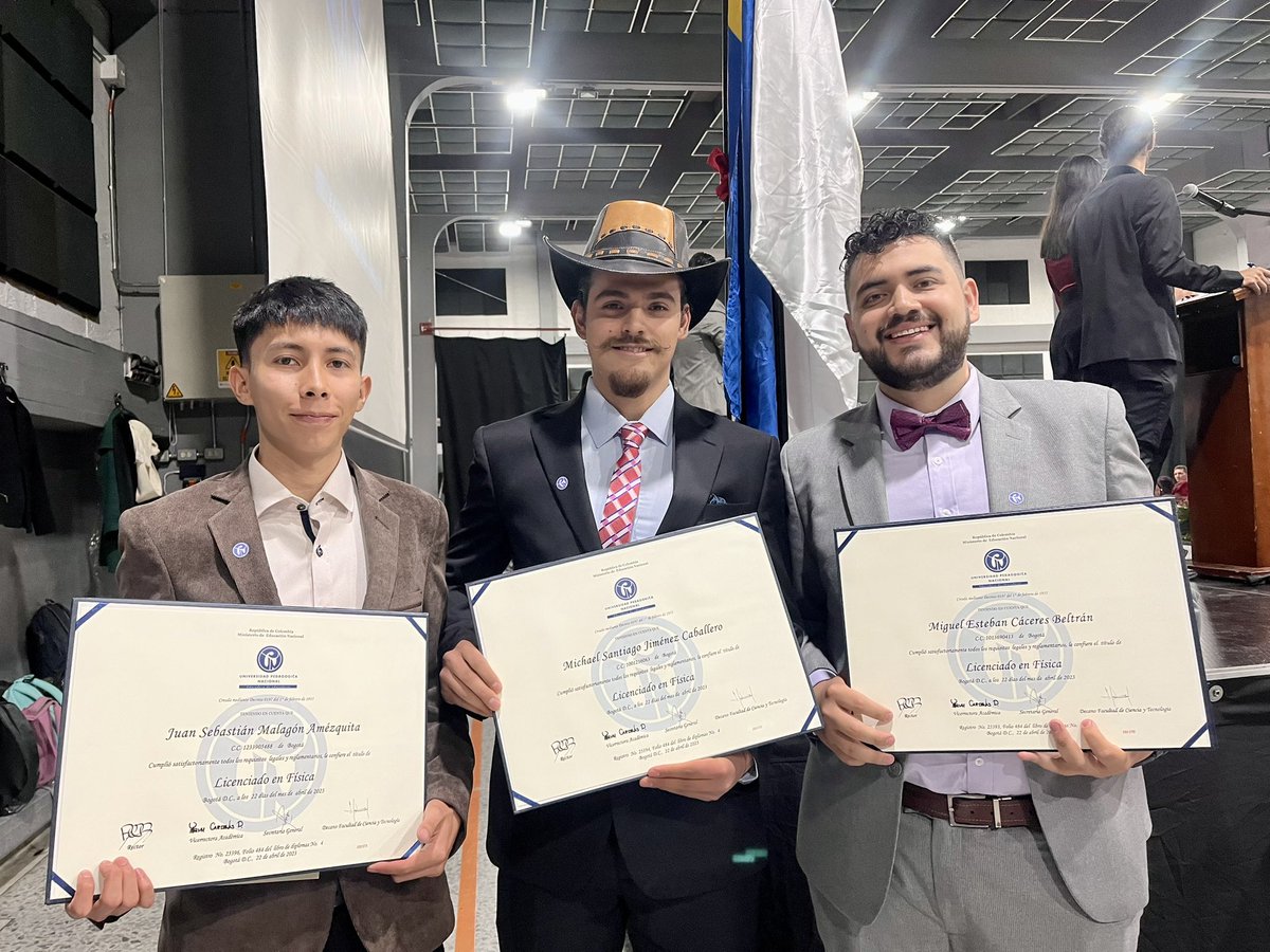 comunidadUPN's tweet photo. 🎓👩🏻🎓 #GradosUPN Hoy felicitamos a todos los nuevos graduandos de las Facultades de Ciencia y Tecnología, Educación Física y el Doctorado Interinstitucional en Educación de la #UPN. Estamos orgullosos de los maestros y maestras de la #CasaGrande de la Pedagogía. 💙 https://t.co/knxhzOhToN