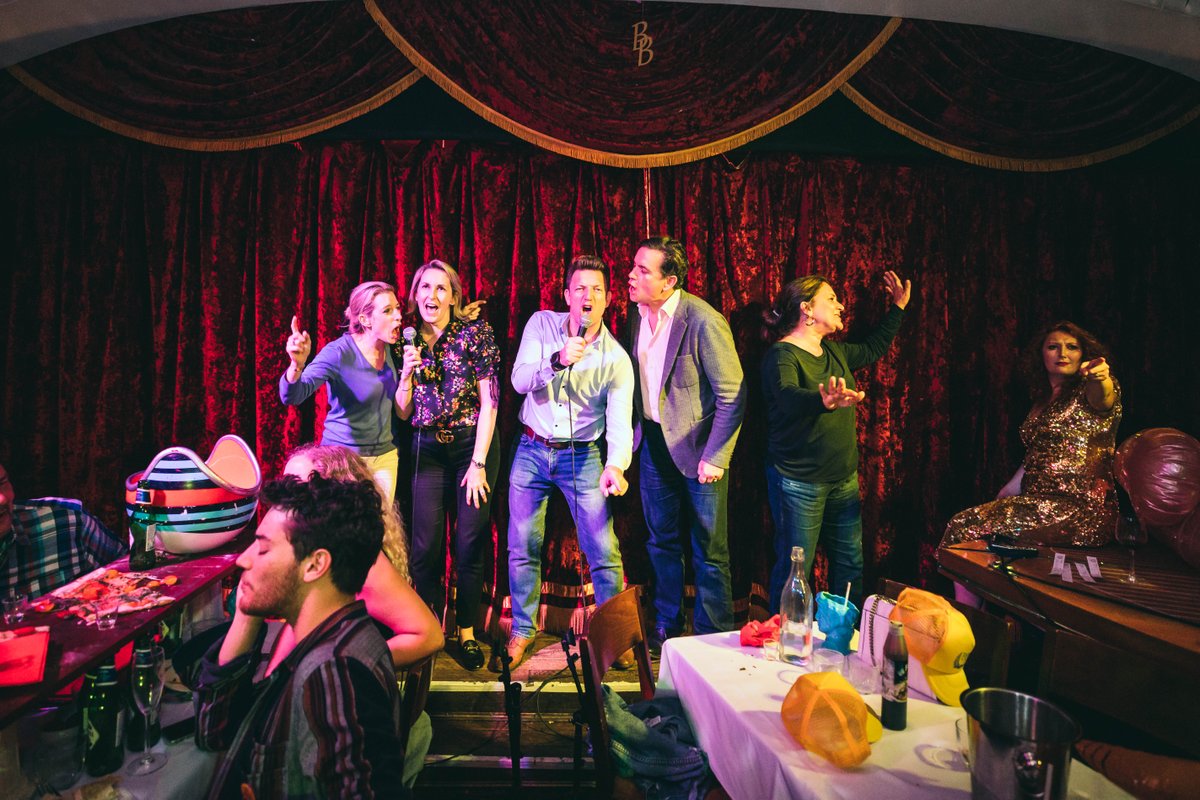 Bunga 90 tweet media