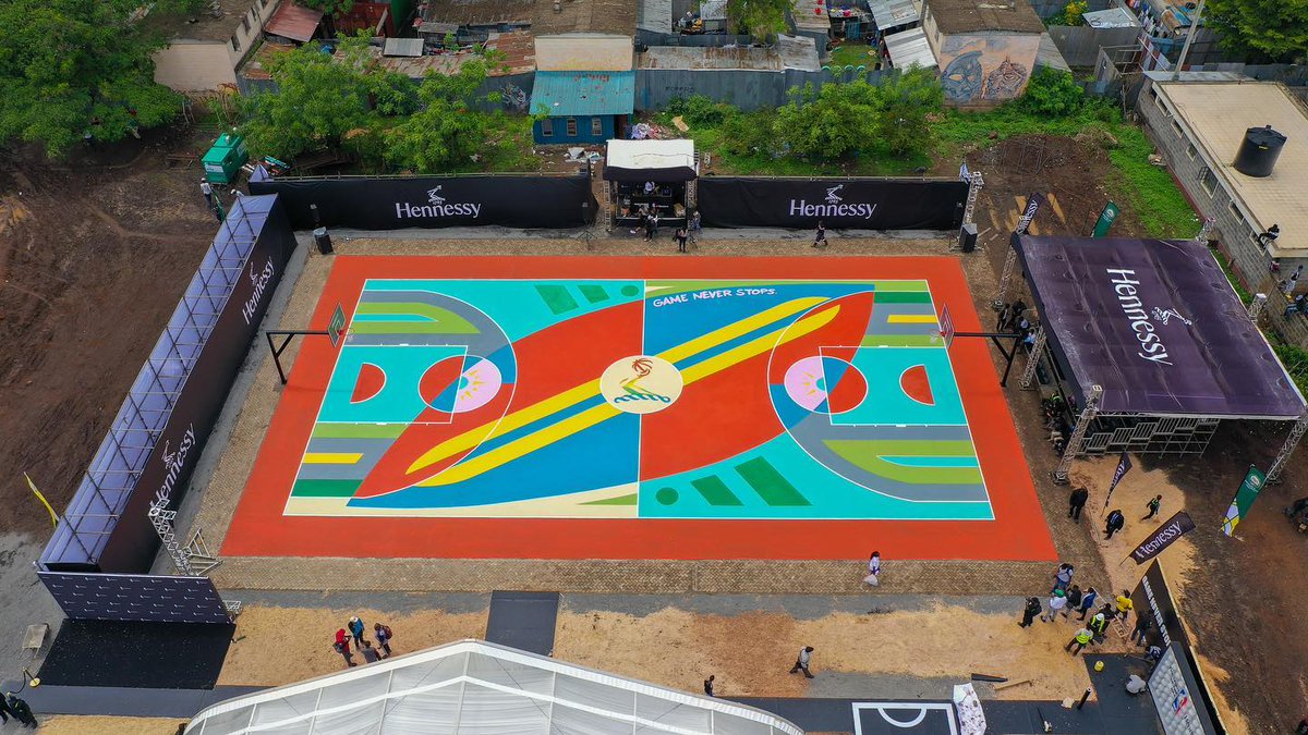 GhettoRadio895's tweet photo. Bake mtaani area za Jeri 👌 
Jericho Community Court, Camp Toyoyo 
 #SpiritofTheNBA #Offside 
Big Up @bankslaveone 👊 👊 https://t.co/STZqSTczhj