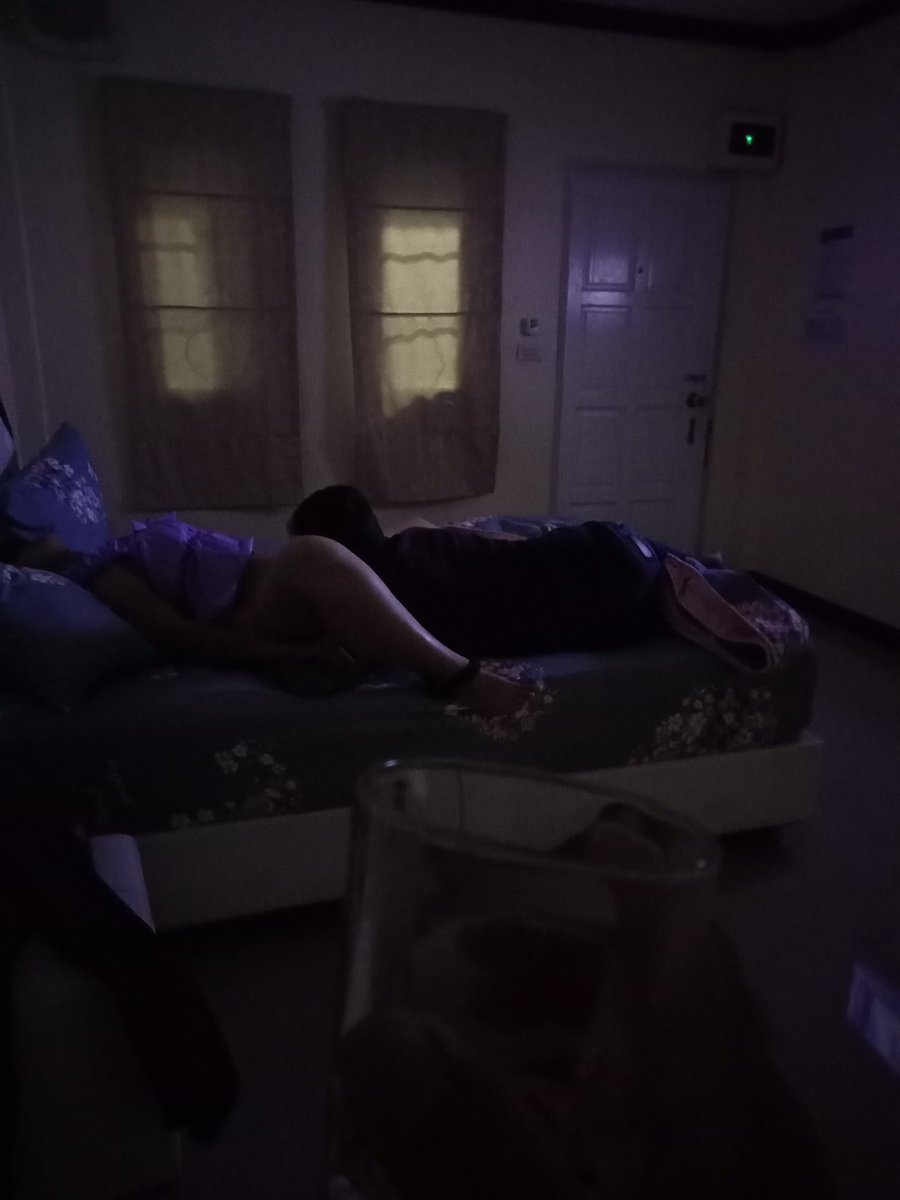 นั่งจิบเบียร์ตอนเมียโดนเย็ด