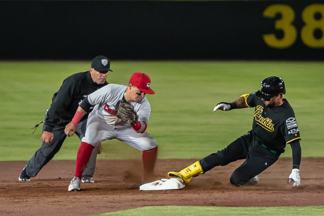 phalcantara's tweet photo. Pericos vs Piratas
Juego Inaugural 2023 https://t.co/Q1SayvGJ18