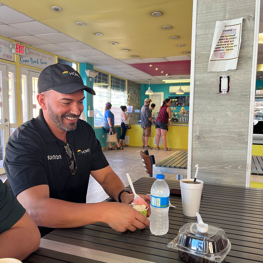 DanielFUp1's tweet image. Trabajar para disfrutar de nuestros resultados está bien, pero si puedes trabajar, disfrutar y además ayudar a quienes necesitan una mano está mucho mejor.

#Comingsoon #Persistencia #Progresa