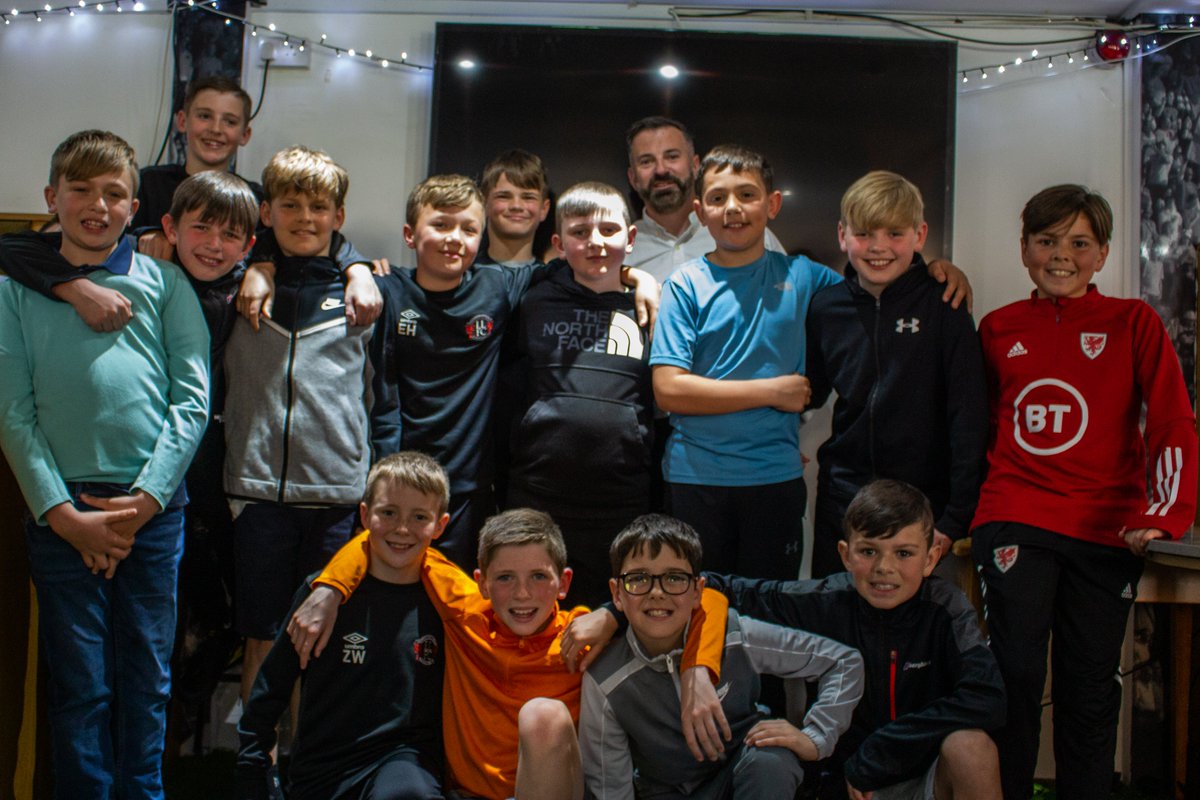LLFCAcademy's tweet photo. Academy Presentation Evening | Foundation 📸

#llandudno #llandudnofc #academy #presentation #keepthefaith https://t.co/XPXQkPokXi