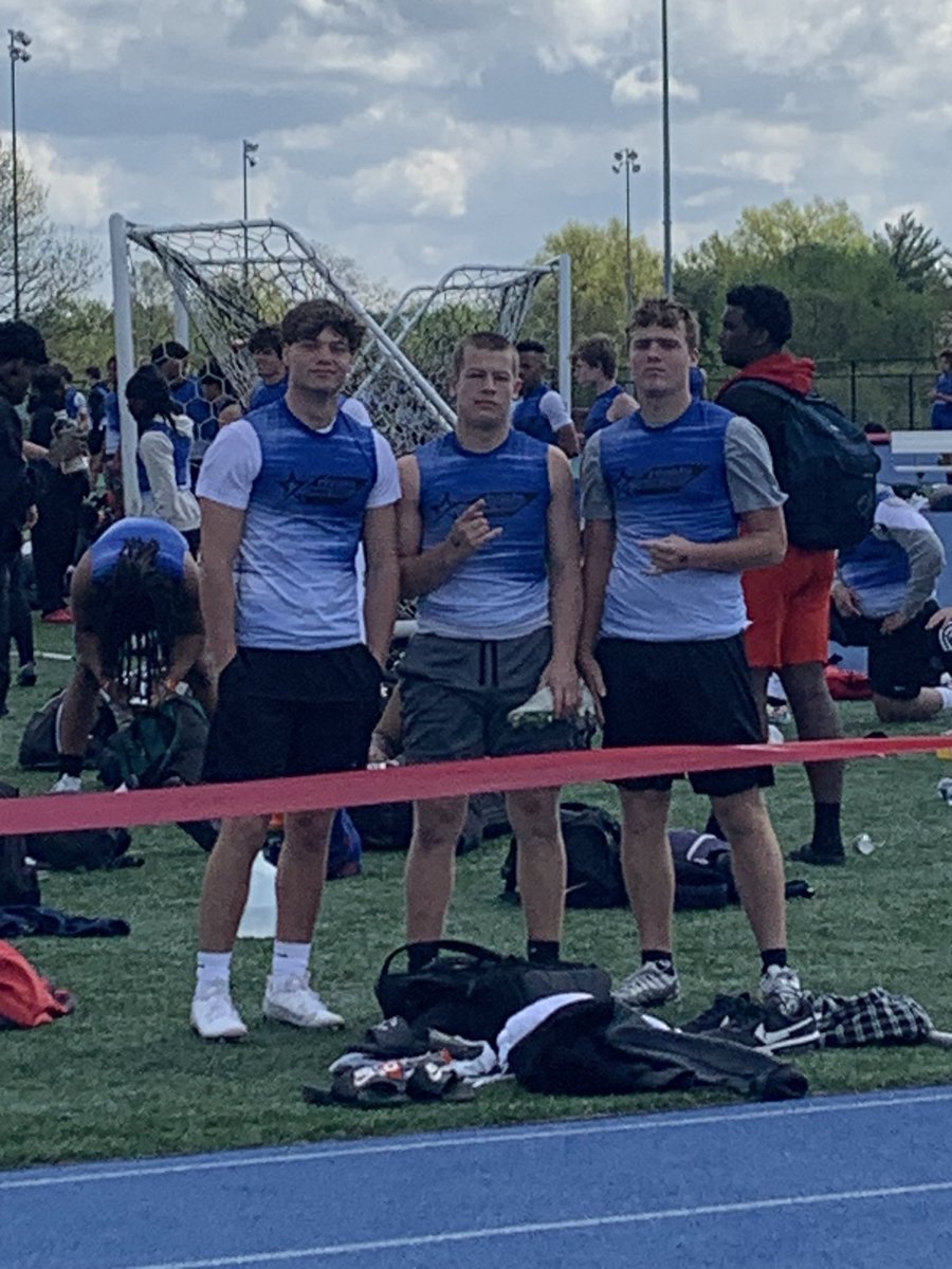 AMcLaren76's tweet photo. These boys back at it ๐๐#CombineTime #Rivals #FootballBros @RhysJonesRB https://t.co/FLuYb0HOAc