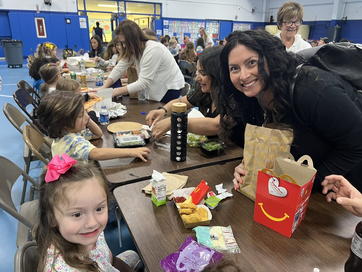 Special Persons’ Luncheon with PreK 3A #stbens4life 💙🤍