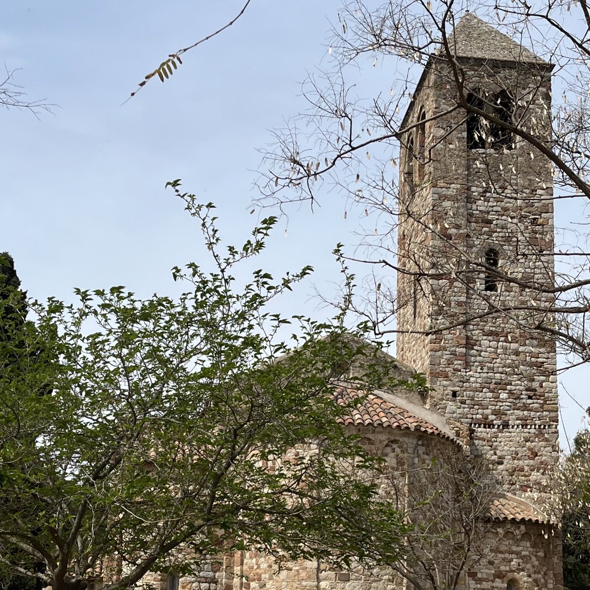 JxCATBarbera's tweet photo. 🫶Barberà es una ciutat amb molta història que avui hem conegut a fons tot caminant, per aprofitar i fer alhora cultura i salut!
👏Gràcies per fer-ho possible!
#belluguemnosifemsalut #educob #barberadelvalles #barberà #barbera 3/3 https://t.co/2Ih9HAT4Vx