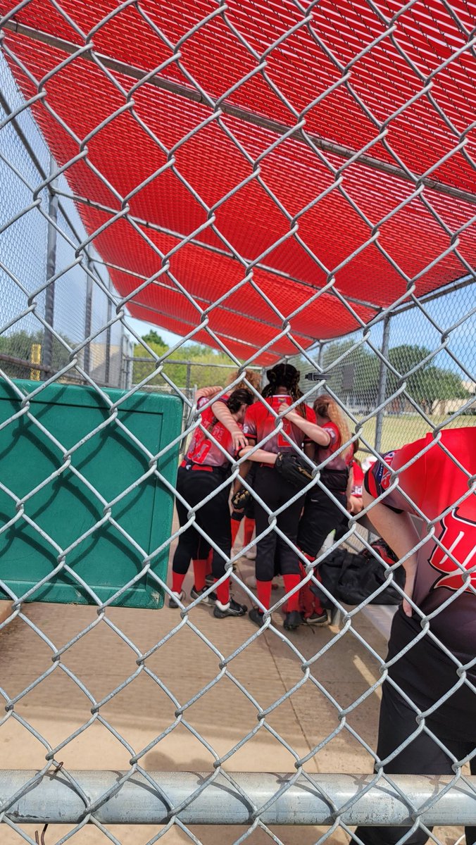 trekker21's tweet photo. Get all the homeruns, Lady Devils, beat The Angels!! #Softball #Spring2023 #WeekendWarrior #ParksAndRecreation #LadyDevils #AngelsVsDevils https://t.co/MNDdH3YL5m