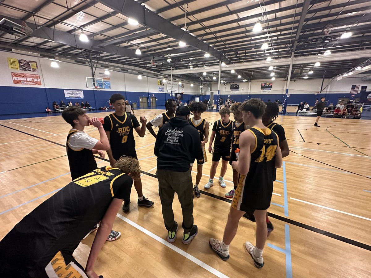 real_chasers's tweet photo. 16U is out here competing! You don’t want to miss these guys @RL_Hoops #talentedgroup https://t.co/utZJeQNRrd