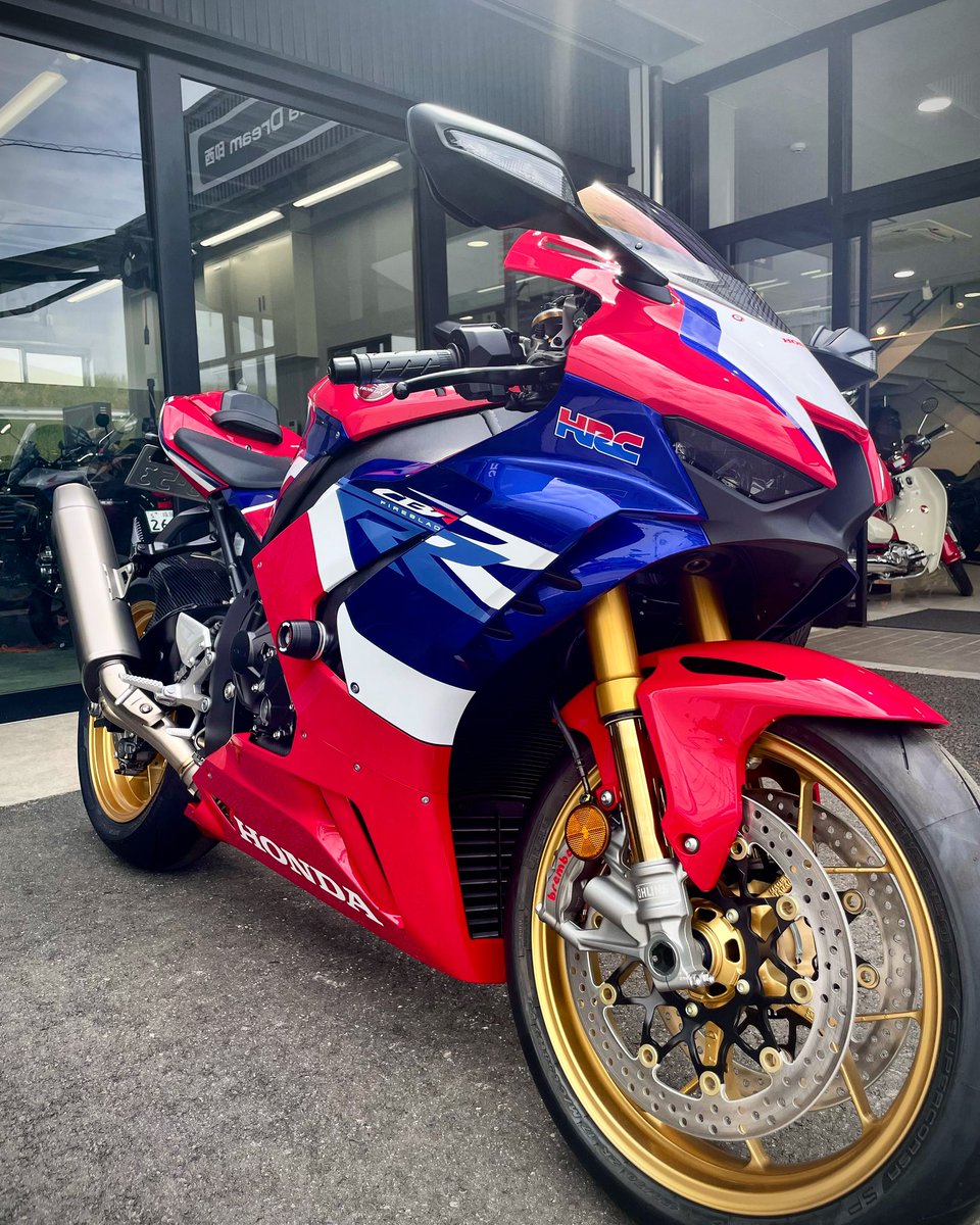 新しい相棒です🤭 CBR1000RR-R SP 🏍 大事に乗ります🥹💗 #CBR1000RRR