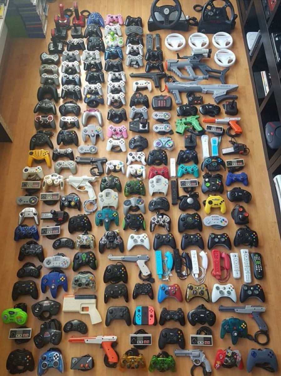 GamewithDave's tweet photo. The best gaming controller of all time?

#RETROGAMING #gaming https://t.co/JLIFX8oW69
