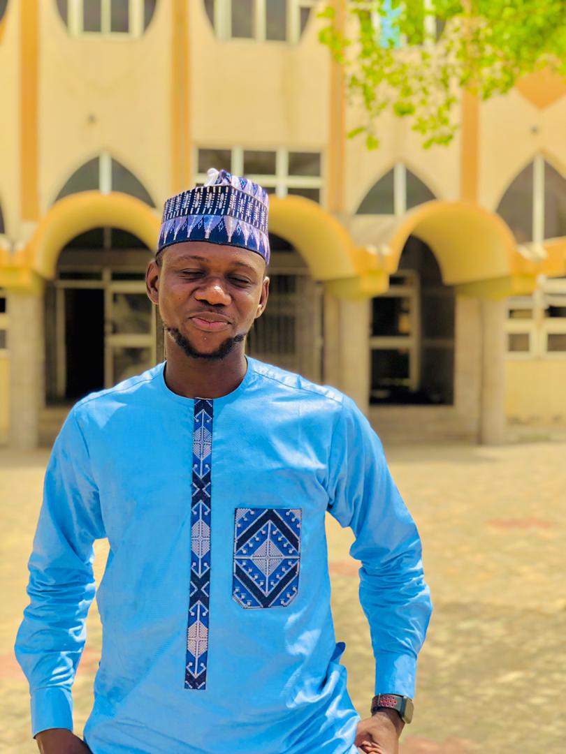 AsimMuazu's tweet photo. Sallah https://t.co/OjomSGW7f4