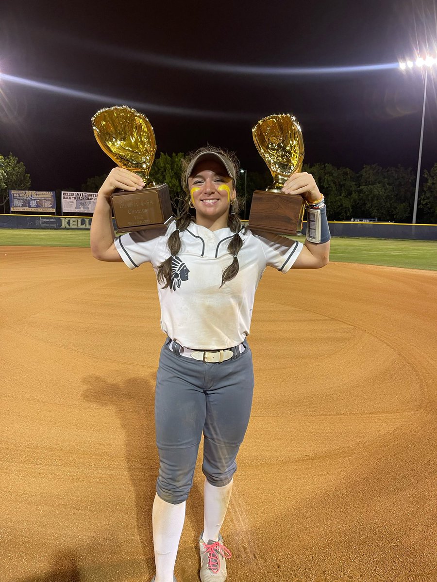 catch_marissa's tweet photo. undefeated district champs &amp; senior night! now time to win our last game:D🏆@Keller_Softball https://t.co/8fD3HnYp5m