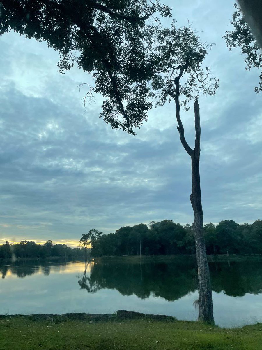 Siengheng's tweet photo. Happy Earth Day 🌎 https://t.co/Mfq5VsXkRJ