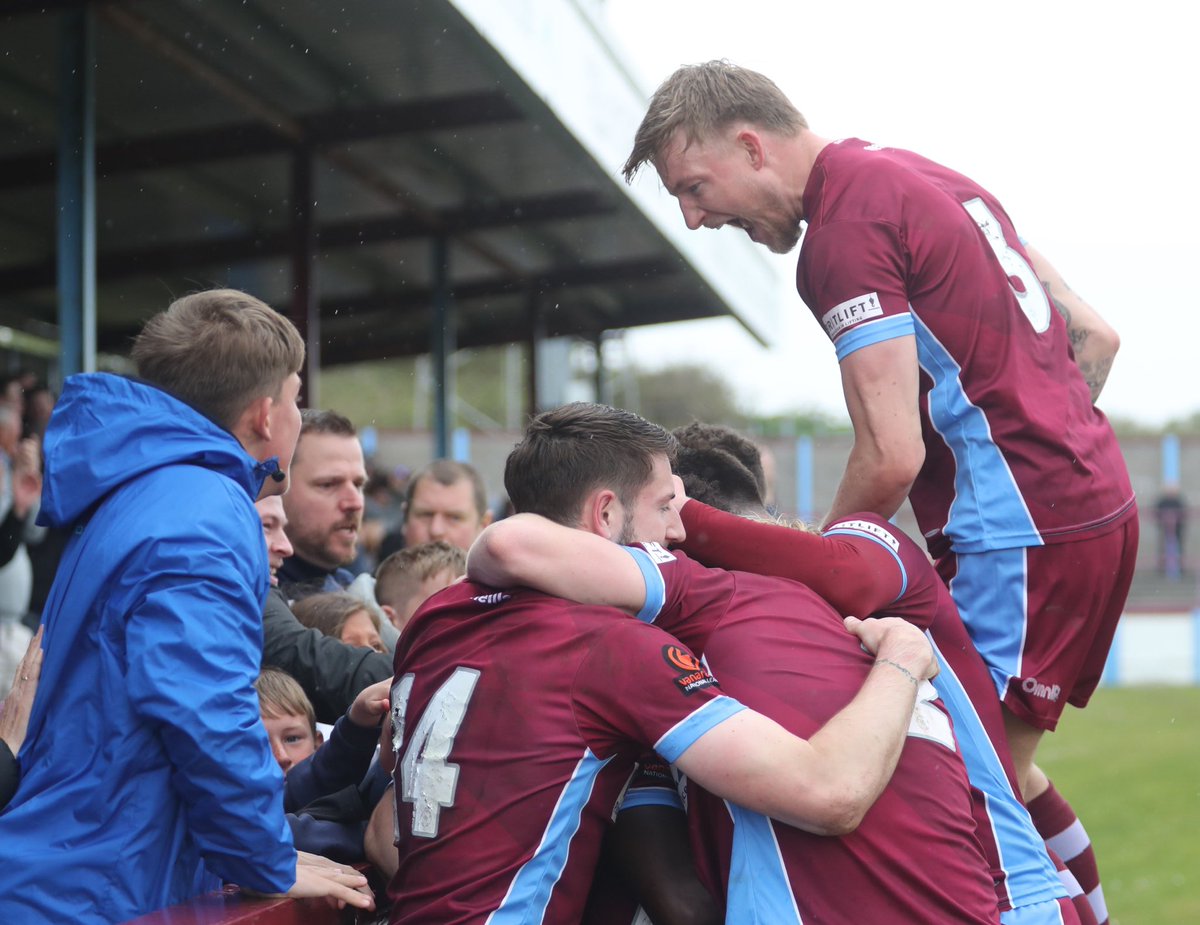 theterras's tweet photo. FT’| Goals from Bearwish and Ash see us take a BIG 3 points in our final home game of the season! 👊🏼 

Weymouth 2-0 Slough Town | #TerrasTogether https://t.co/XlYX2Mb1Mm