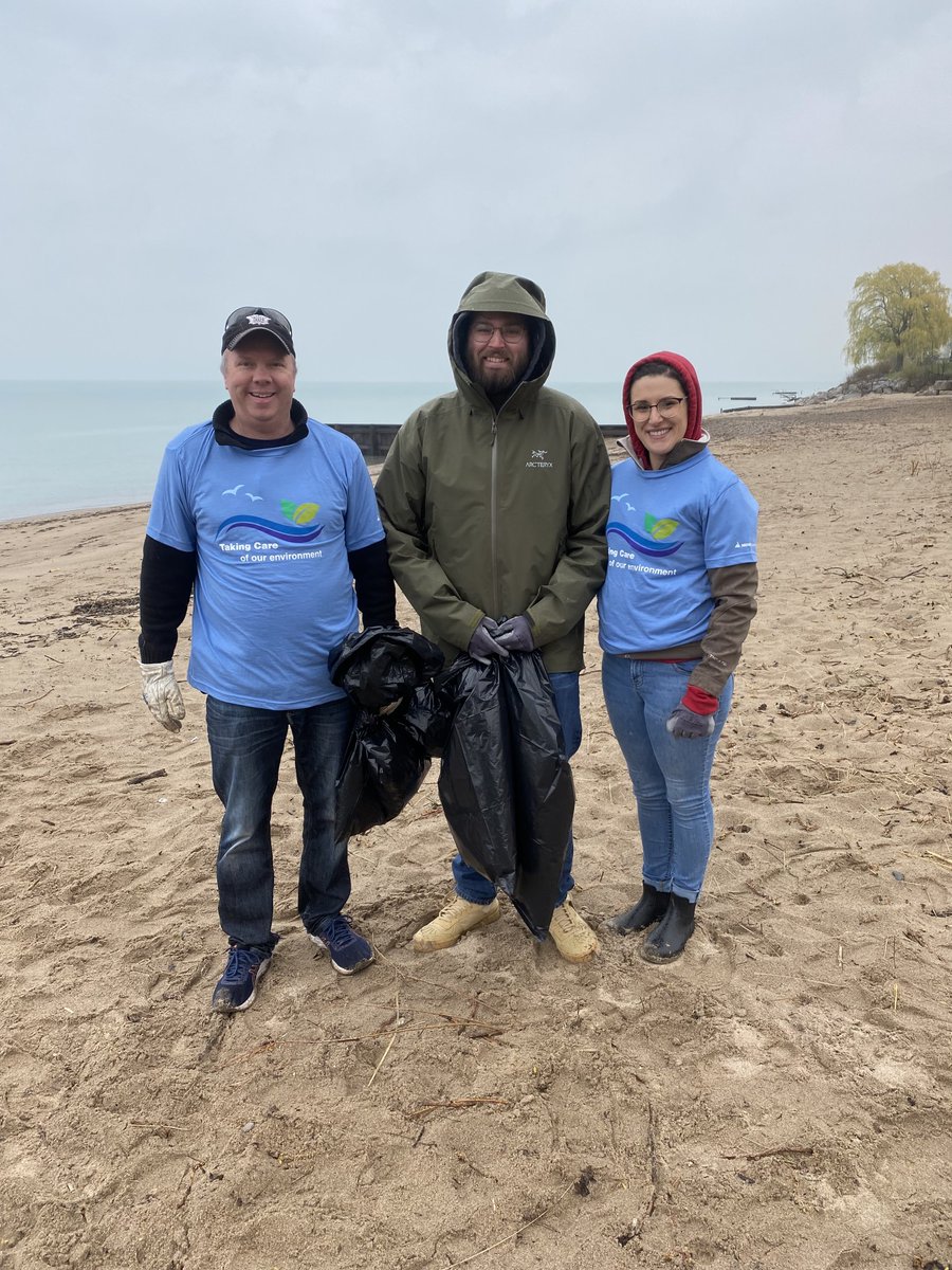 NOVAChemicals's tweet photo. In recognition of #EarthDay, our Sustainability Action Team organized employee participation in @Sarnia_Ontario's Community Parks Clean-Up Day. Our 2023 SAT theme is #GetBackOutdoors โ stay tuned to see how NOVA employees #InvestInOurPlanet in 2023! ๐ #ItsNotADayItsAMovement https://t.co/d9gFVbyE8H